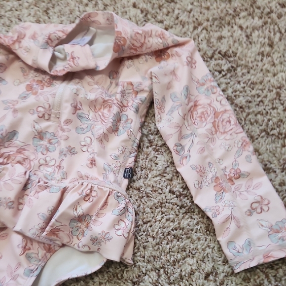 Peach Floral Kids Rashguard - Picture 5 of 6